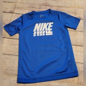 Boys Nike t-shirt
